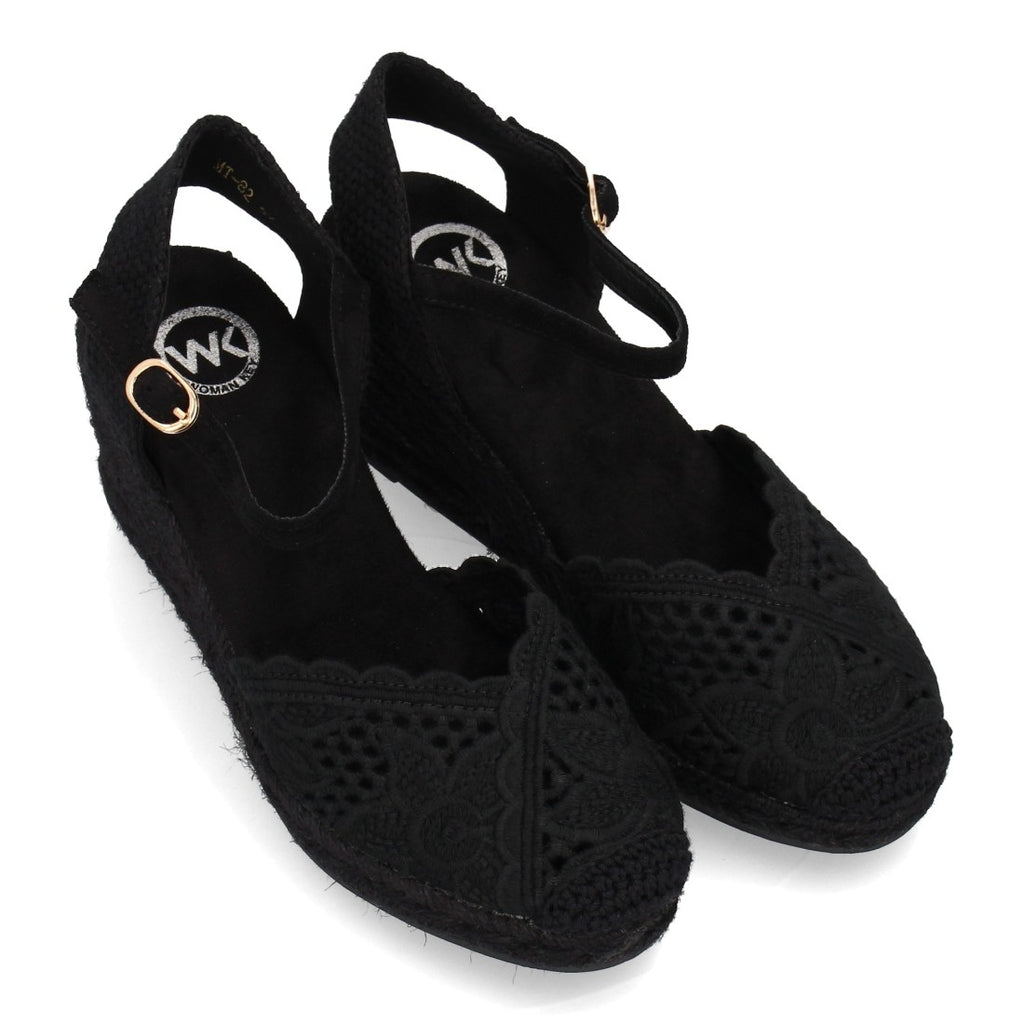 MT-82-Negro